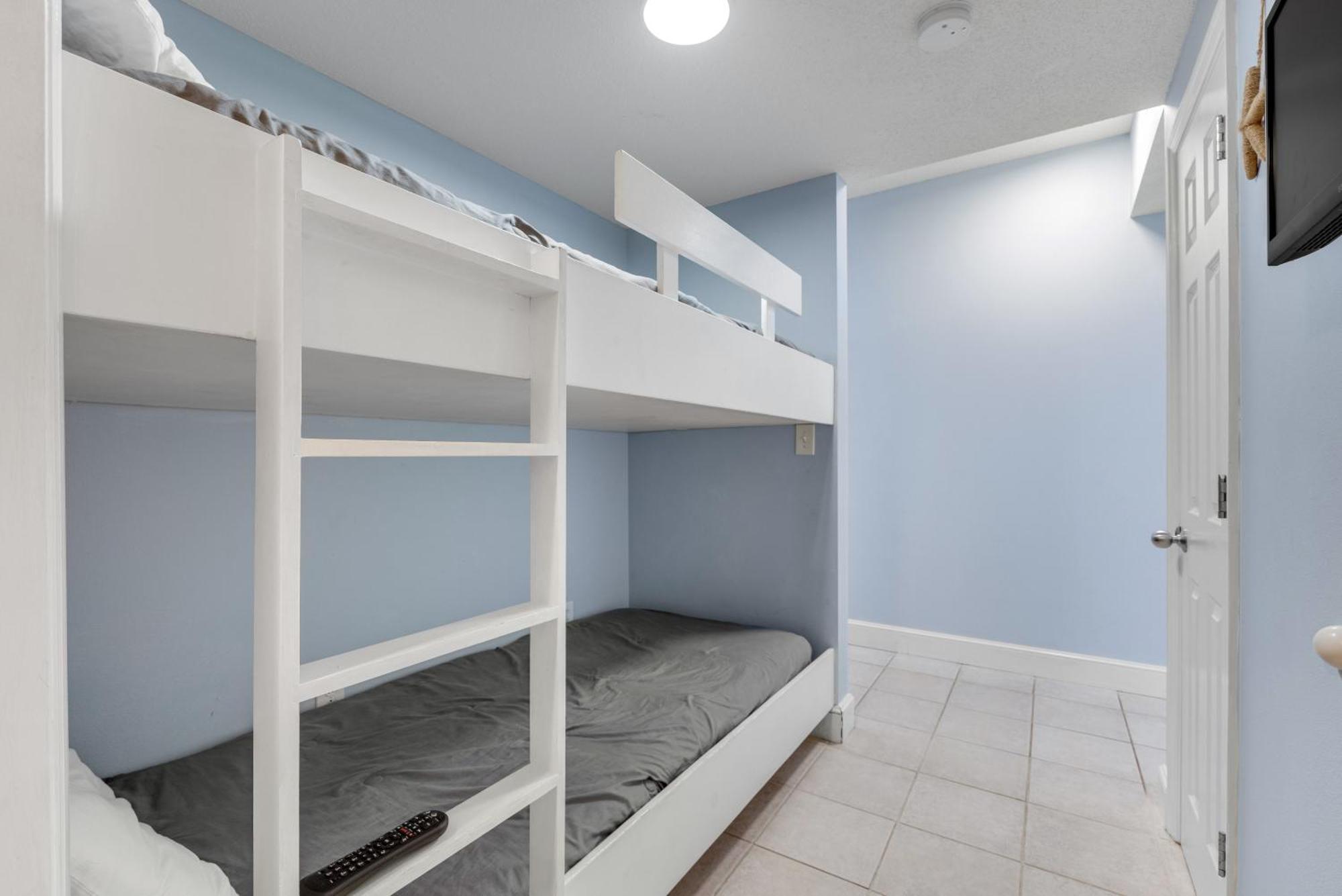 Parking Fee Included-Majestic 1-1606! Gulf Front 1Bedroom, Pool,Hot Tubs,Tennis Panama City Beach Exterior photo