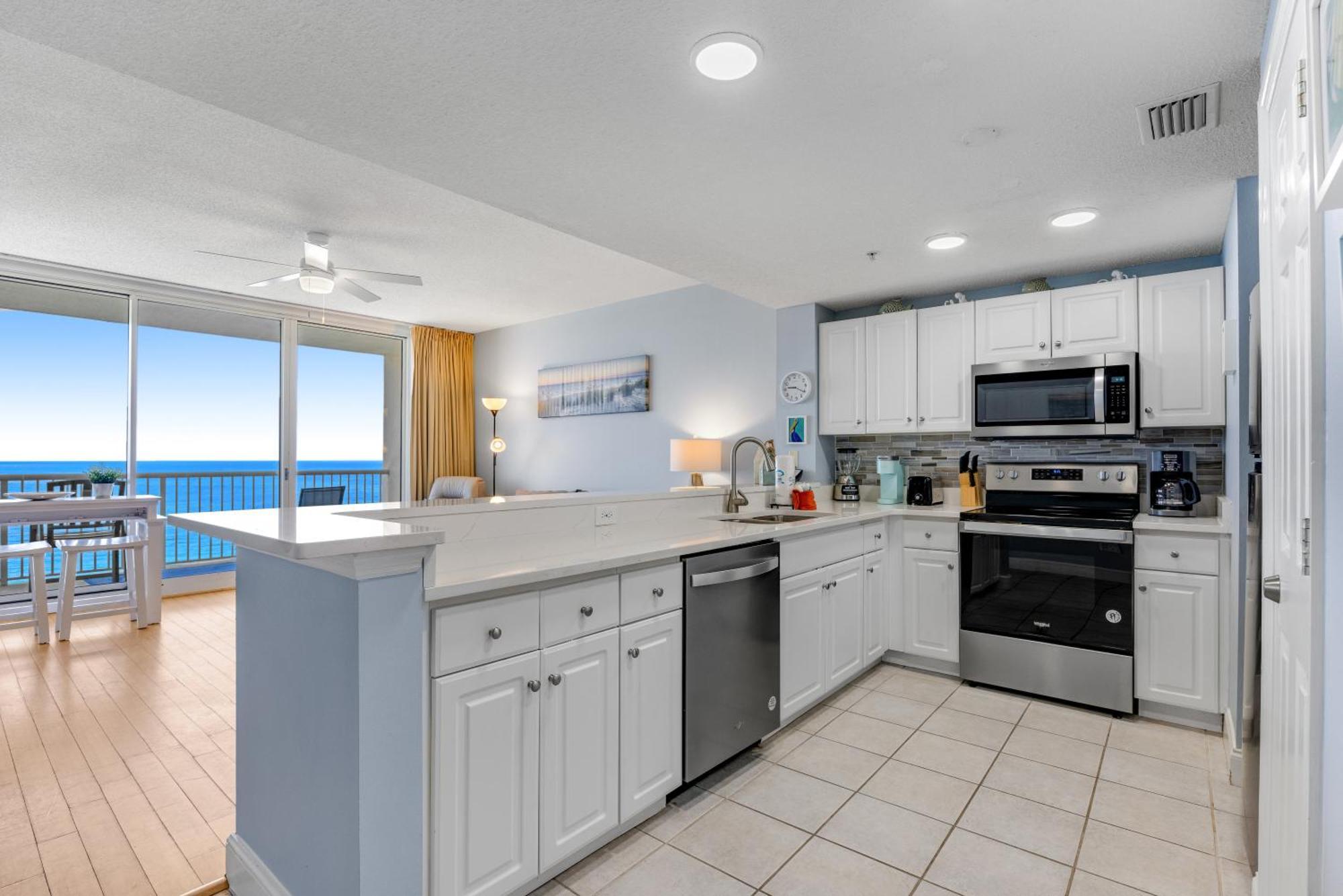 Parking Fee Included-Majestic 1-1606! Gulf Front 1Bedroom, Pool,Hot Tubs,Tennis Panama City Beach Exterior photo