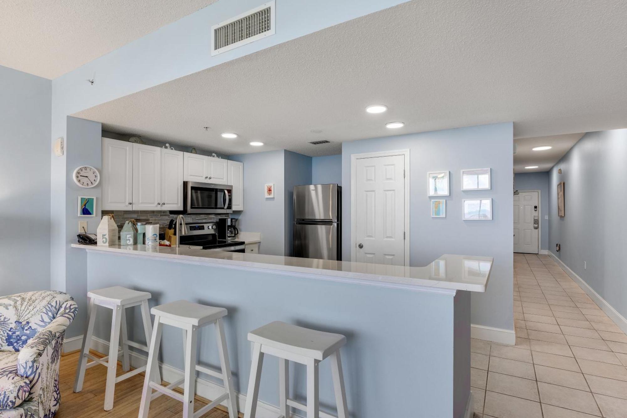 Parking Fee Included-Majestic 1-1606! Gulf Front 1Bedroom, Pool,Hot Tubs,Tennis Panama City Beach Exterior photo